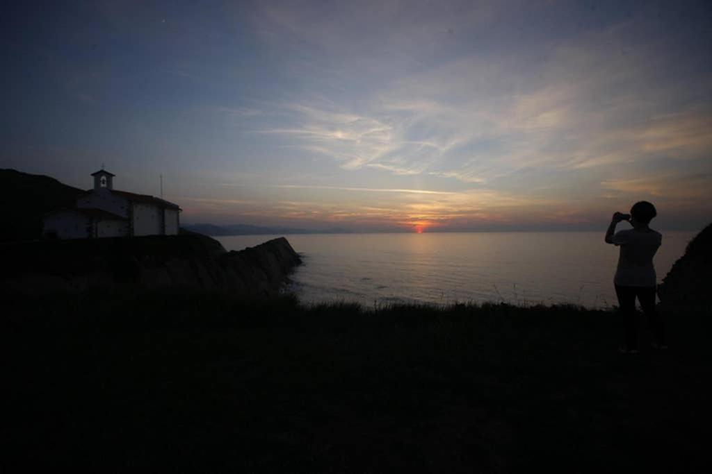 2 Habit, Sala, Terraza, Jardin, Parking Gratis Lägenhet Zumaia Exteriör bild